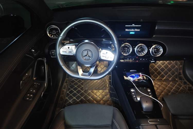Used Mercedes-Benz A-Class 2021 A 200 L Sport Sedan Fashion Model Steering Wheel
