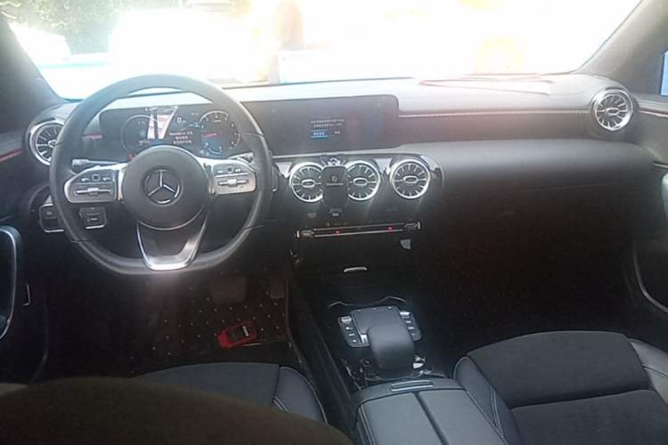 Used Mercedes-Benz A-Class 2021 A 200 L Sport Sedan Fashion Model Center Console