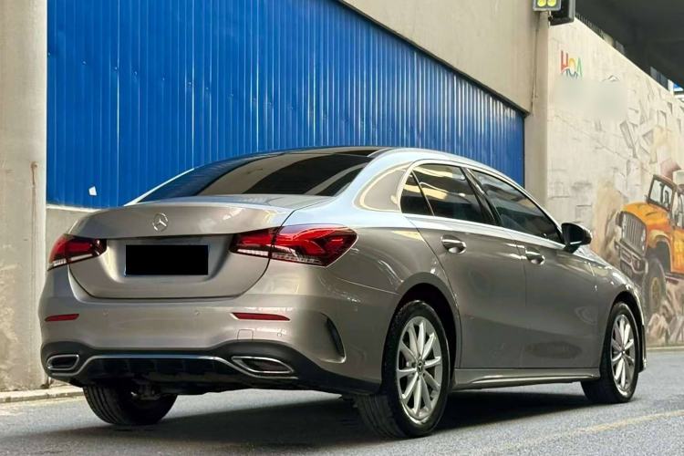 Used Mercedes-Benz A-Class 2021 A 200 L Sport Sedan Fashion Model Exterior 2