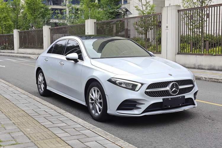 Used Mercedes-Benz A-Class 2021 A 200 L Sport Sedan Fashion Model Exterior 3