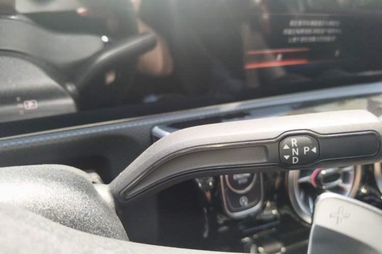 Used Mercedes-Benz A-Class 2021 A 200 L Sport Sedan Fashion Model Gear Lever
