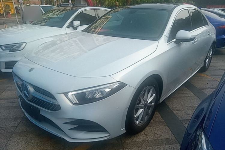 Used Mercedes-Benz A-Class 2021 A 200 L Sport Sedan Fashion Model Guazi used car, China used car export, Used car for sale, Used cars, Cheapest cars for sale