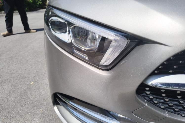Used Mercedes-Benz A-Class 2021 A 200 L Sport Sedan Fashion Model Right Front Headlight