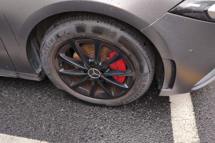Used Mercedes-Benz A-Class 2021 A 200 L Sport Sedan Fashion Model Right Front Wheel Hub