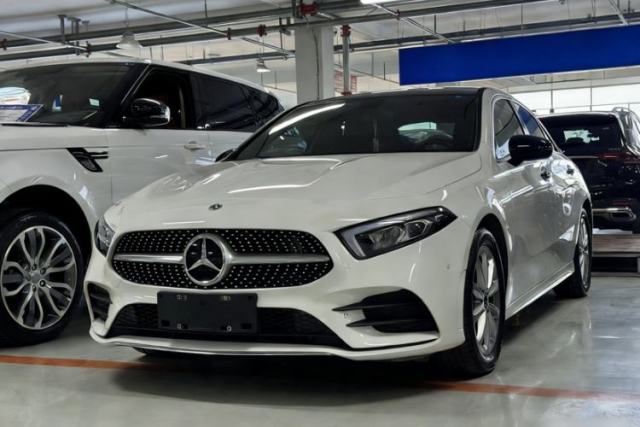 Ojetý Mercedes-Benz A-Class 2021 A 200 L Sport Sedan Fashion Model
