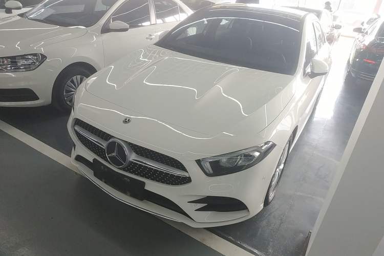 Used Mercedes-Benz A-Class 2021 A 200 L Sport Sedan Dynamic Model Guazi used car, China used car export, Used car for sale, Used  cars, Cheapest cars for sale