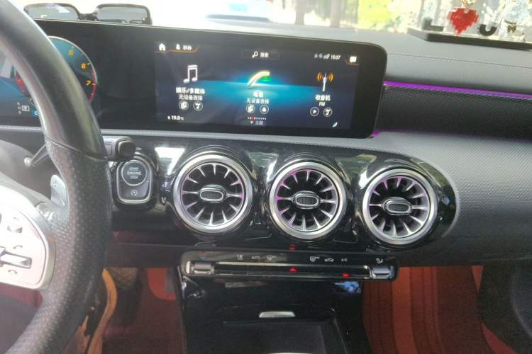 Used Mercedes-Benz A-Class 2021 A 200 L Sport Sedan Fashion Model Audio And AC Panel