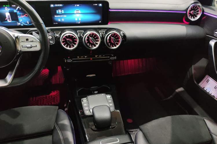 Used Mercedes-Benz A-Class 2021 A 200 L Sport Sedan Fashion Model Audio And AC Panel