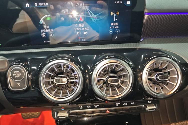 Used Mercedes-Benz A-Class 2021 A 200 L Sport Sedan Fashion Model Audio And AC Panel