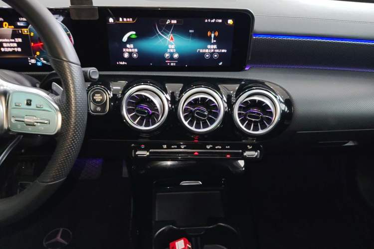 Used Mercedes-Benz A-Class 2021 A 200 L Sport Sedan Fashion Model Audio And AC Panel