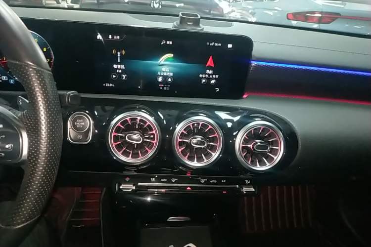 Used Mercedes-Benz A-Class 2021 A 200 L Sport Sedan Fashion Model Audio And AC Panel