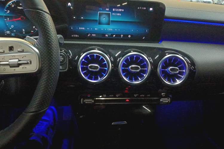 Used Mercedes-Benz A-Class 2021 A 200 L Sport Sedan Fashion Model Audio And AC Panel