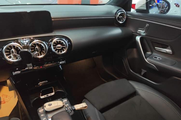 Used Mercedes-Benz A-Class 2021 A 200 L Sport Sedan Fashion Model Audio And AC Panel