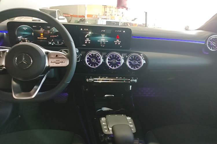 Used Mercedes-Benz A-Class 2021 A 200 L Sport Sedan Fashion Model Audio And AC Panel