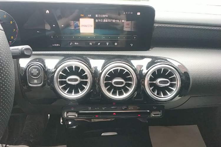 Used Mercedes-Benz A-Class 2021 A 200 L Sport Sedan Fashion Model Audio And AC Panel