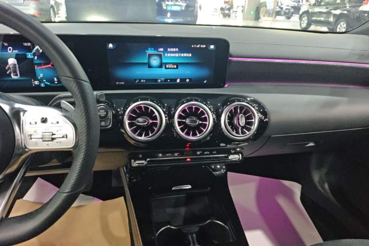Used Mercedes-Benz A-Class 2021 A 200 L Sport Sedan Fashion Model Audio And AC Panel