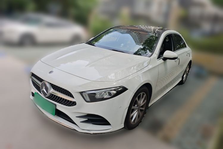 Used Mercedes-Benz A-Class 2021 A 200 L Sport Sedan Fashion Model Guazi used car, China used car export, Used car for sale, Used cars, Cheapest cars for sale