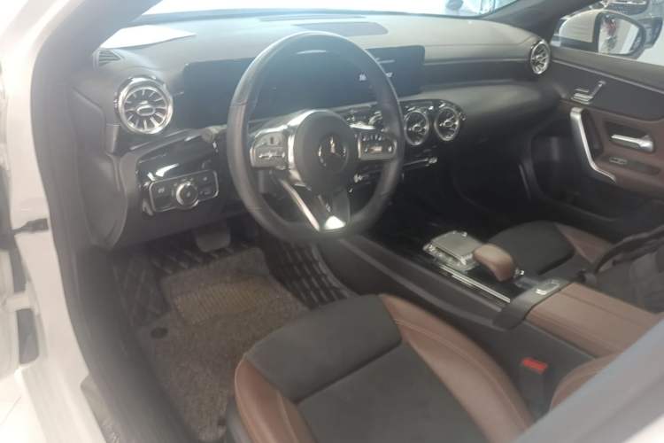 Used Mercedes-Benz A-Class 2021 A 200 L Sport Sedan Fashion Model Center Console