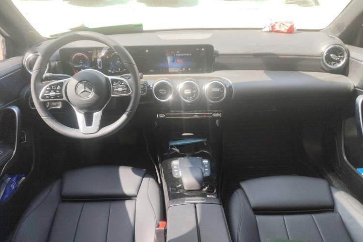 Used Mercedes-Benz A-Class 2021 A 200 L Sport Sedan Dynamic Model Center Console