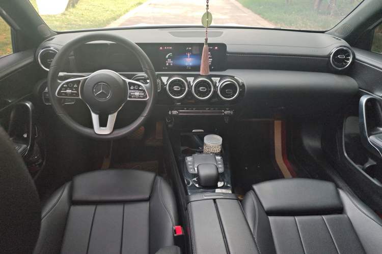 Used Mercedes-Benz A-Class 2021 A 200 L Sport Sedan Dynamic Model Center Console