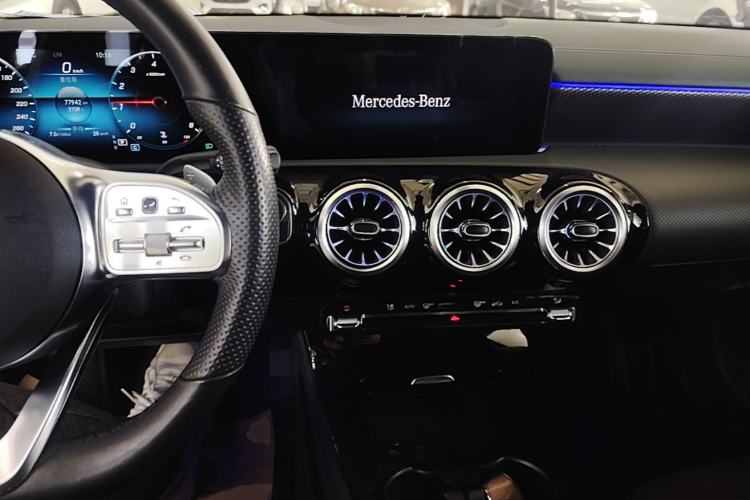 Used Mercedes-Benz A-Class 2021 A 200 L Sport Sedan Fashion Model Center Console