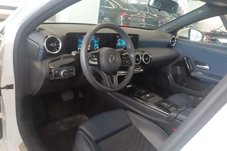 Used Mercedes-Benz A-Class 2021 A 180 L Center Console