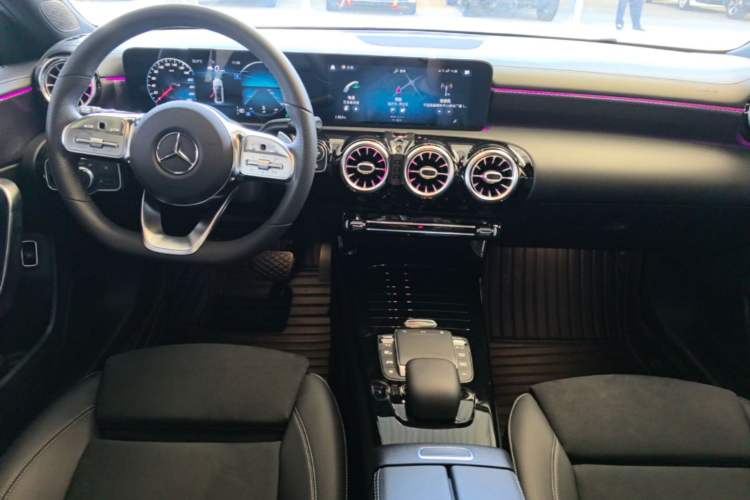 Used Mercedes-Benz A-Class 2021 A 200 L Sport Sedan Fashion Model Center Console