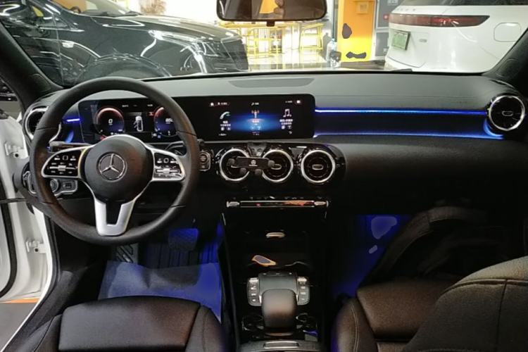 Used Mercedes-Benz A-Class 2021 A 200 L Sport Sedan Dynamic Model Center Console