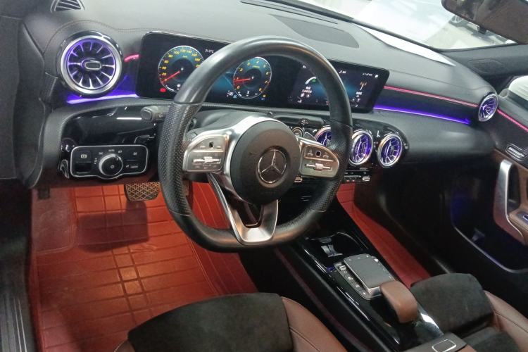 Used Mercedes-Benz A-Class 2021 A 200 L Sport Sedan Fashion Model Center Console
