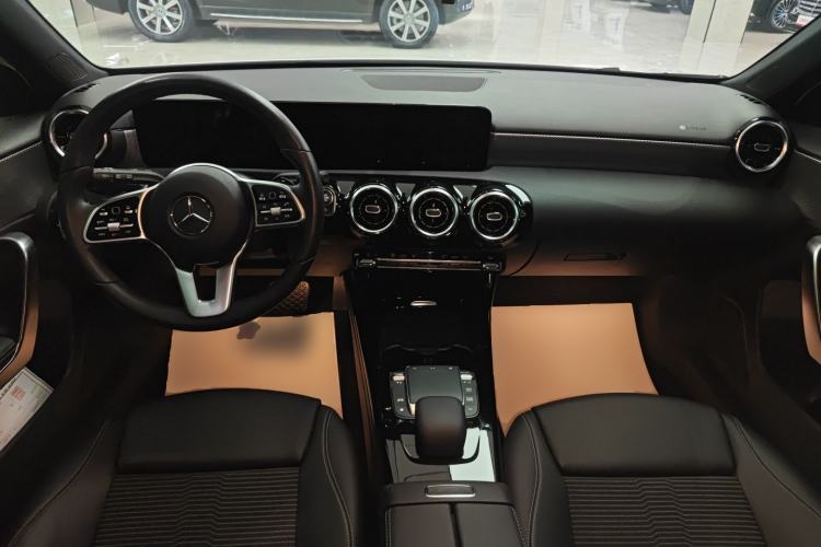 Used Mercedes-Benz A-Class 2021 A 180 Center Console