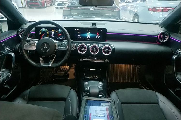 Used Mercedes-Benz A-Class 2021 A 200 L Sport Sedan Fashion Model Center Console