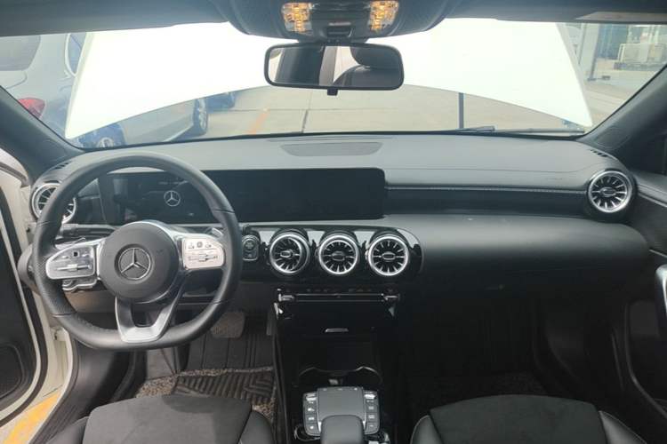 Used Mercedes-Benz A-Class 2021 A 200 L Sport Sedan Fashion Model Center Console
