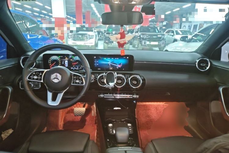 Used Mercedes-Benz A-Class 2021 A 200 Dynamic Edition Center Console
