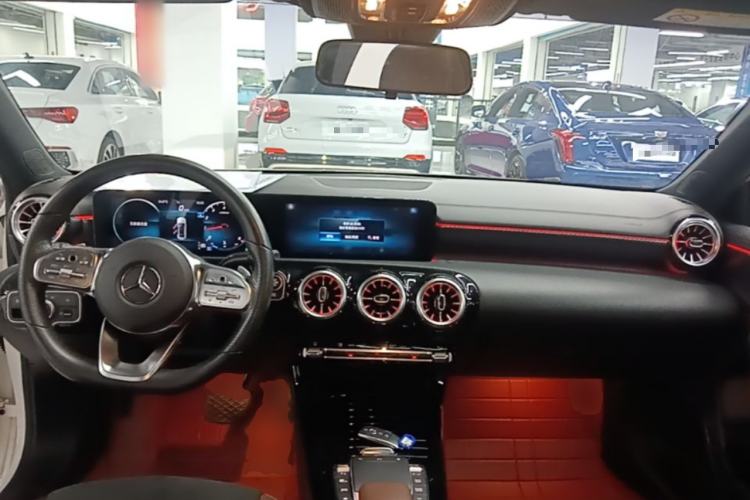 Used Mercedes-Benz A-Class 2021 A 200 L Sport Sedan Fashion Model Center Console