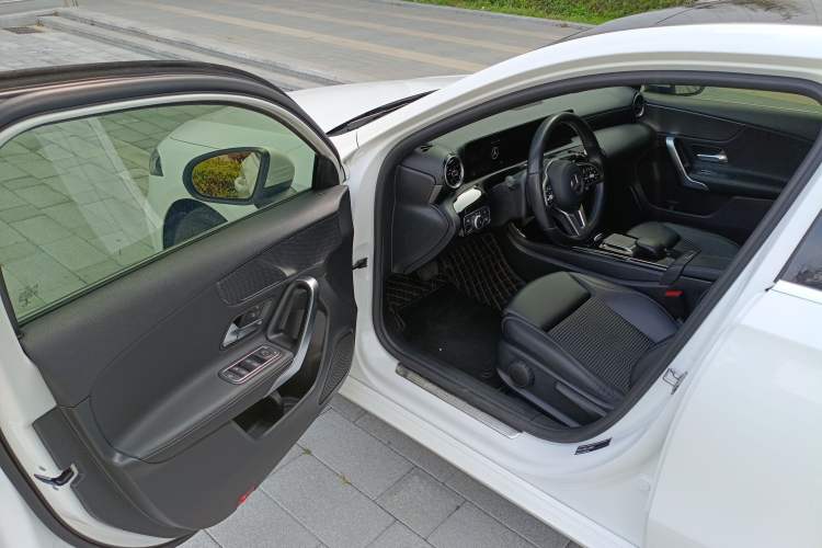 Used Mercedes-Benz A-Class 2021 A 200 Dynamic Edition Driver Seat