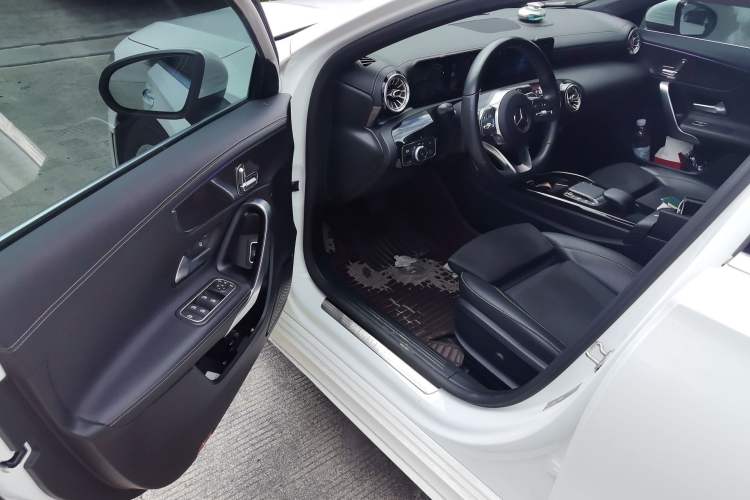 Used Mercedes-Benz A-Class 2021 A 200 L Sport Sedan Fashion Model Driver Seat