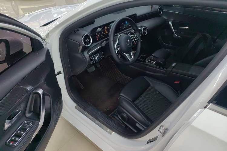 Used Mercedes-Benz A-Class 2021 A 200 Dynamic Edition Driver Seat