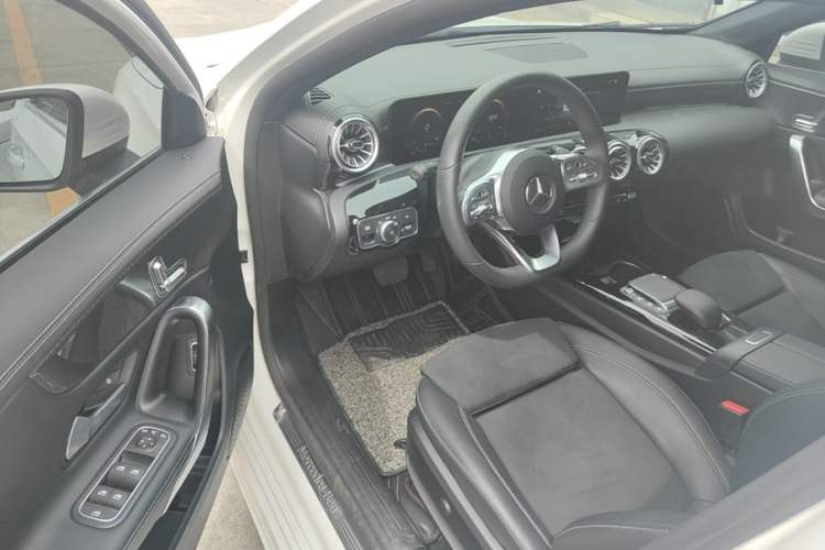 Used Mercedes-Benz A-Class 2021 A 200 L Sport Sedan Fashion Model Driver Seat