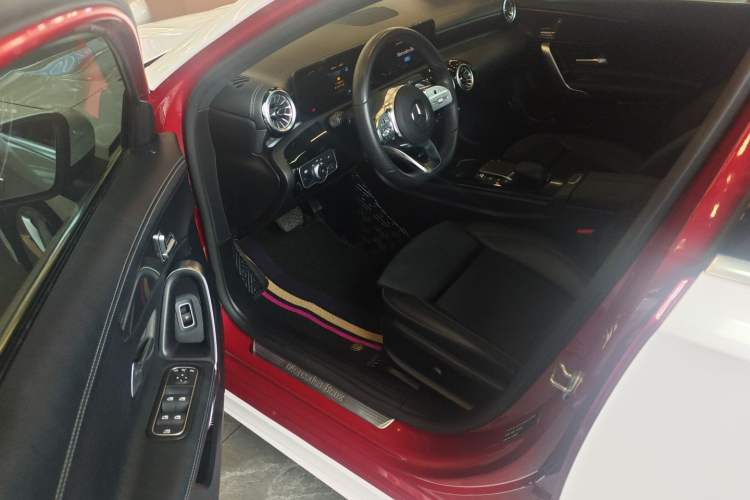 Used Mercedes-Benz A-Class 2021 A 200 L Sport Sedan Fashion Model Driver Seat