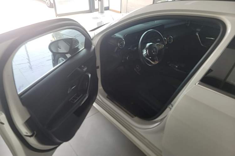Used Mercedes-Benz A-Class 2021 A 200 L Sport Sedan Fashion Model Driver Seat