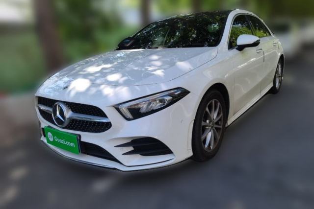 Ojetý Mercedes-Benz A-Class 2021 A 200 L Sport Sedan Fashion Model