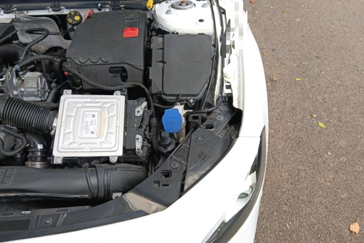 Used Mercedes-Benz A-Class 2021 A 200 L Sport Sedan Fashion Model Engine Bay Left