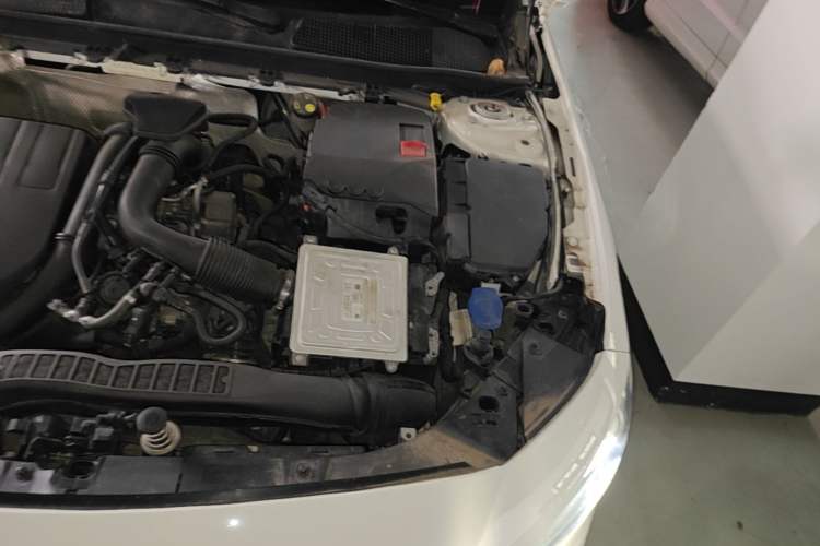 Used Mercedes-Benz A-Class 2021 A 200 L Sport Sedan Fashion Model Engine Bay Left