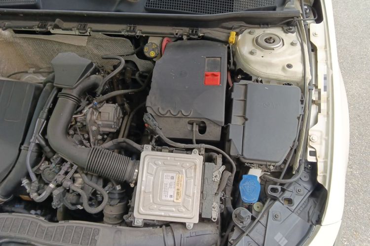 Used Mercedes-Benz A-Class 2021 A 200 L Sport Sedan Dynamic Model Engine Bay Left
