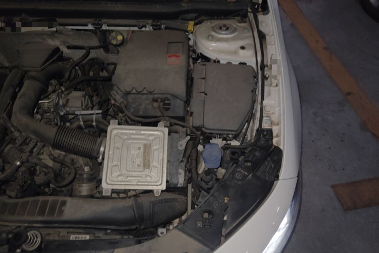 Used Mercedes-Benz A-Class 2021 A 200 L Sport Sedan Fashion Model Engine Bay Left
