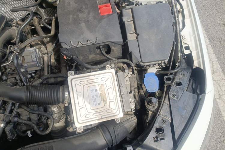 Used Mercedes-Benz A-Class 2021 A 200 L Sport Sedan Dynamic Model Engine Bay Left
