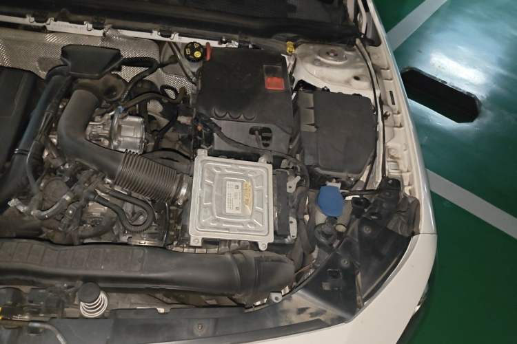 Used Mercedes-Benz A-Class 2021 A 200 L Sport Sedan Fashion Model Engine Bay Left