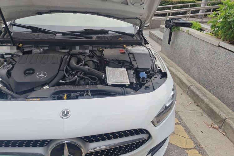 Used Mercedes-Benz A-Class 2021 A 200 L Sport Sedan Fashion Model Engine Bay Left