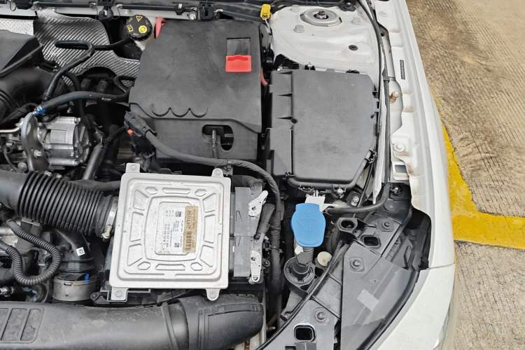 Used Mercedes-Benz A-Class 2021 A 200 L Sport Sedan Fashion Model Engine Bay Left