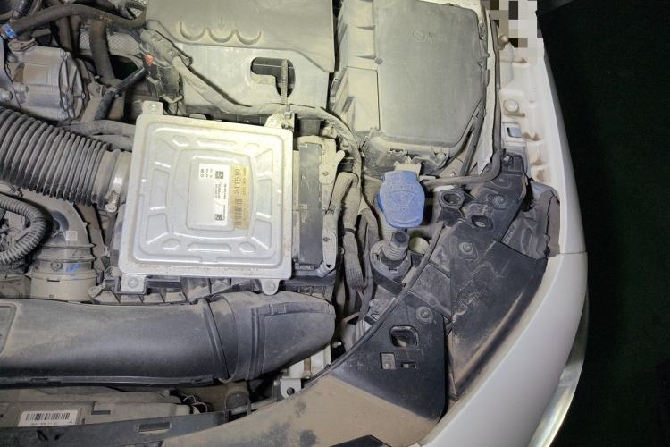 Used Mercedes-Benz A-Class 2021 A 200 L Sport Sedan Fashion Model Engine Bay Left